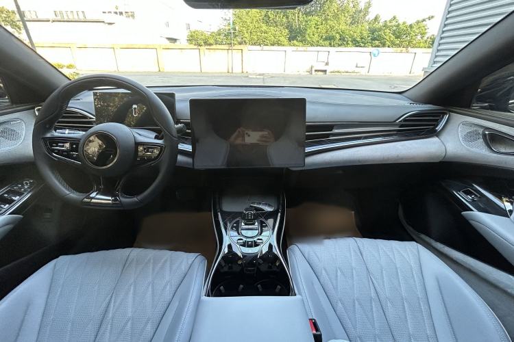Used BYD Seal 2022 550 km Standard Range Rear-Wheel Drive Prestige Version Interior 5