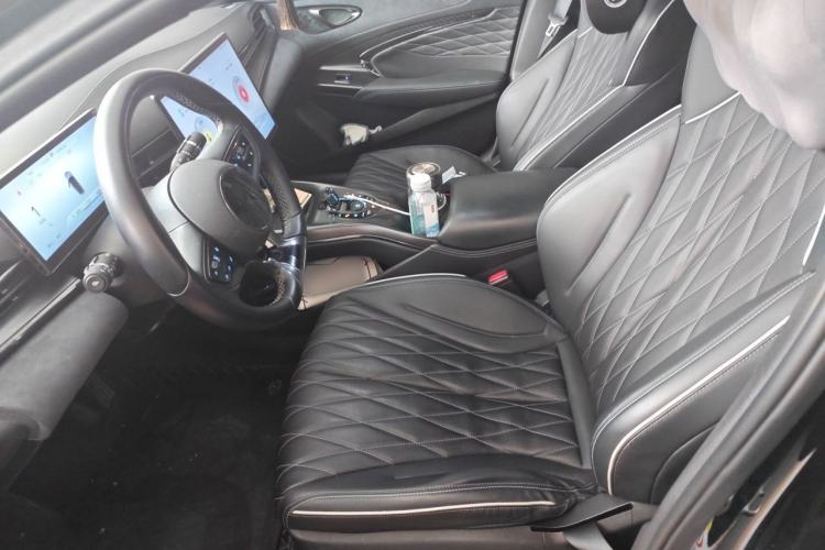 Used BYD Seal 2022 550 km Standard Range Rear-Wheel Drive Prestige Version Left Front Seat