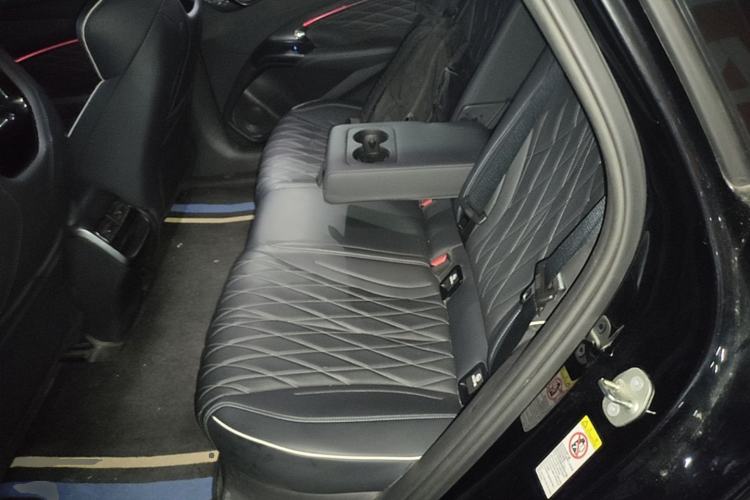 Used BYD Seal 2022 550 km Standard Range Rear-Wheel Drive Prestige Version Left Rear Seat