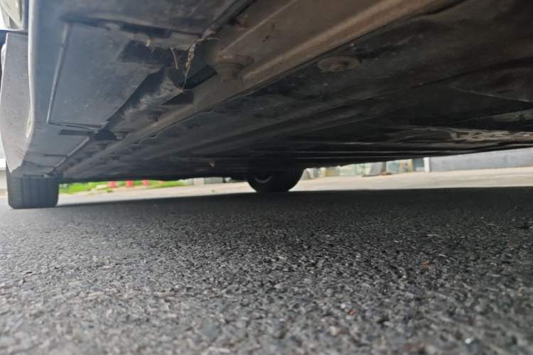 Used BYD Seal 2022 550 km Standard Range Rear-Wheel Drive Prestige Version Left Side Sill