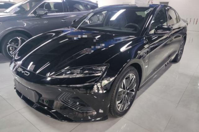 Used BYD Seal 2022 550 km Standard Range Rear-Wheel Drive Prestige Version