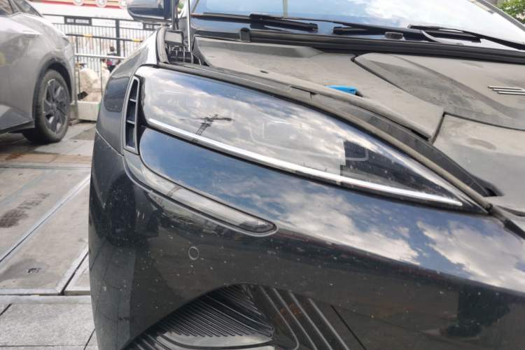 Used BYD Seal 2022 550 km Standard Range Rear-Wheel Drive Elite Version Right Front Headlight