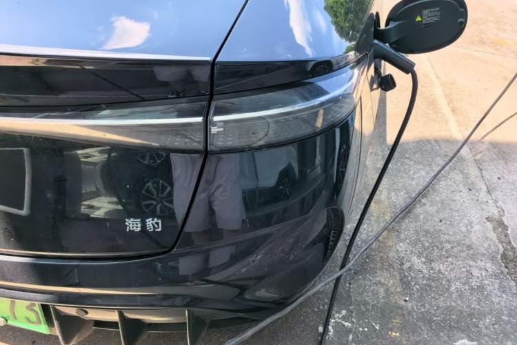 Used BYD Seal 2022 550 km Standard Range Rear-Wheel Drive Prestige Version Right Rear Taillight