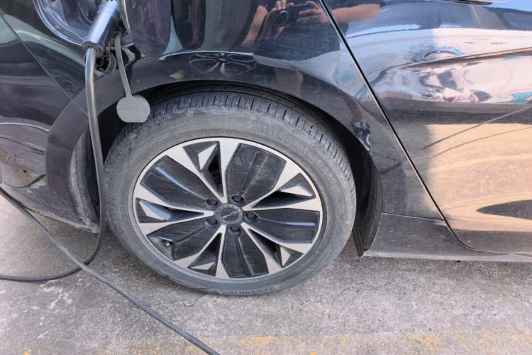 Used BYD Seal 2022 550 km Standard Range Rear-Wheel Drive Prestige Version Right Rear Wheel Hub