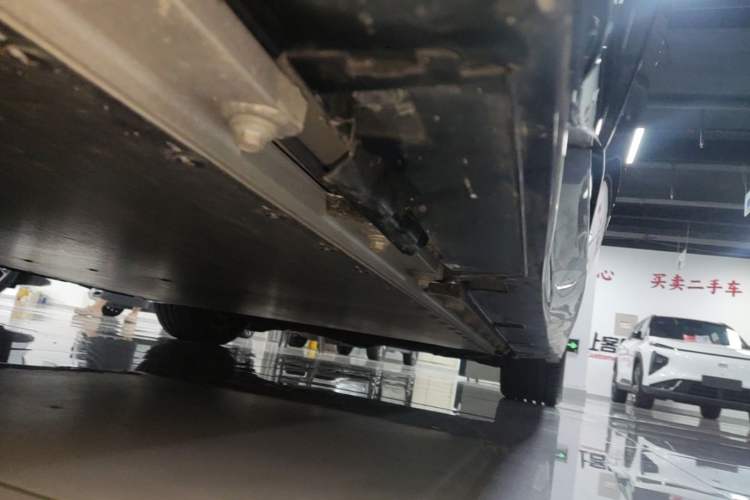 Used BYD Seal 2022 550 km Standard Range Rear-Wheel Drive Prestige Version Right Side Sill