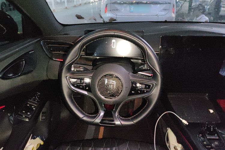 Used BYD Seal 2022 550 km Standard Range Rear-Wheel Drive Prestige Version Steering Wheel