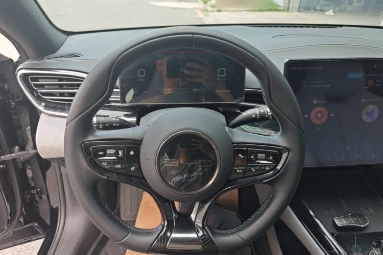 Used BYD Seal 2022 550 km Standard Range Rear-Wheel Drive Prestige Version Steering Wheel