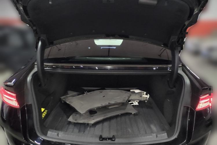 Used BYD Seal 2022 550 km Standard Range Rear-Wheel Drive Prestige Version Trunk