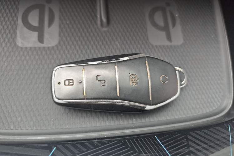 Used BYD Seal 2022 550 km Standard Range Rear-Wheel Drive Prestige Version Vehicle Key