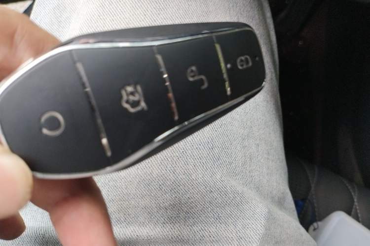 Used BYD Seal 2022 550 km Standard Range Rear-Wheel Drive Elite Version Vehicle Key