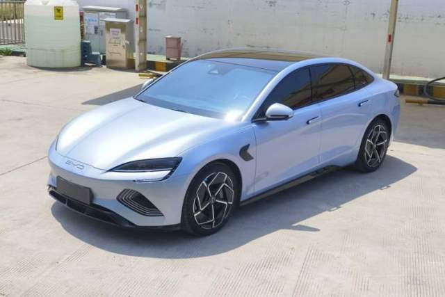 Used BYD Seal 2022 700 km Long-Range Rear-Wheel-Drive Version