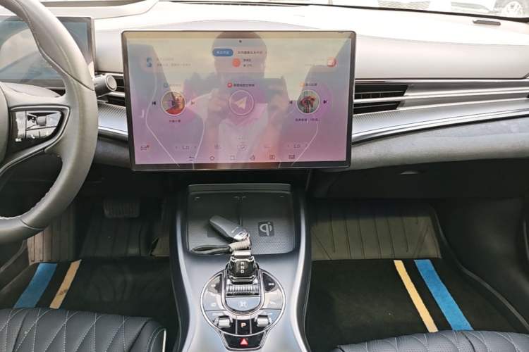 Used BYD Seal 2022 700 km Long-Range Rear-Wheel-Drive Version Audio And AC Panel