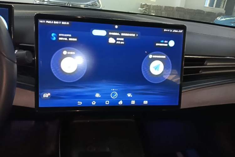 Used BYD Seal 2022 550 km Standard Range Rear-Wheel Drive Prestige Version Audio And AC Panel