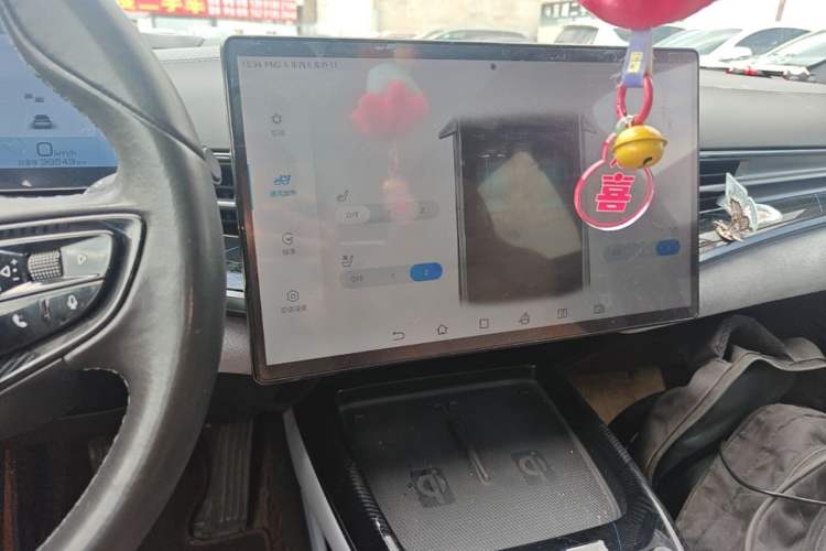 Used BYD Seal 2022 700 km Long-Range Rear-Wheel-Drive Version Audio And AC Panel