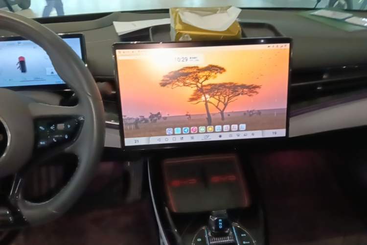 Used BYD Seal 2022 700 km Long-Range Rear-Wheel-Drive Version Audio And AC Panel