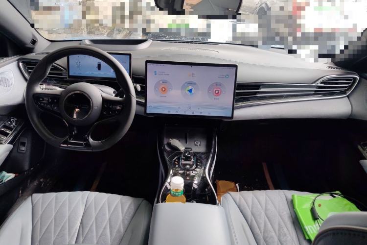 Used BYD Seal 2022 700 km Long-Range Rear-Wheel-Drive Version Center Console