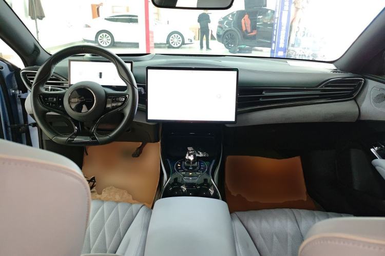 Used BYD Seal 2022 700 km Long-Range Rear-Wheel-Drive Version Center Console