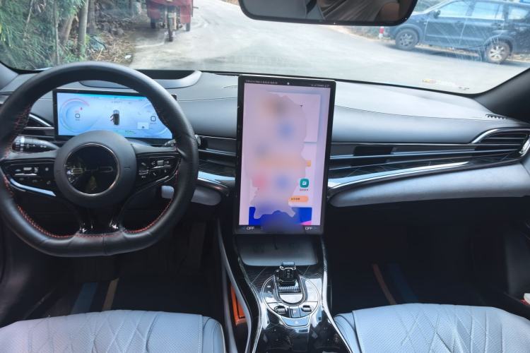 Used BYD Seal 2022 700 km Long-Range Rear-Wheel-Drive Version Center Console
