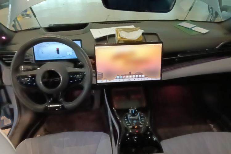 Used BYD Seal 2022 700 km Long-Range Rear-Wheel-Drive Version Center Console