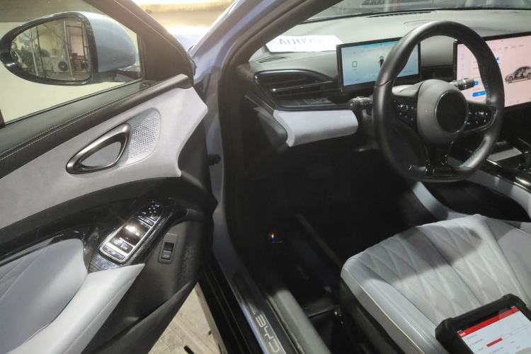 Used BYD Seal 2022 550 km Standard Range Rear-Wheel Drive Elite Version Driver Seat