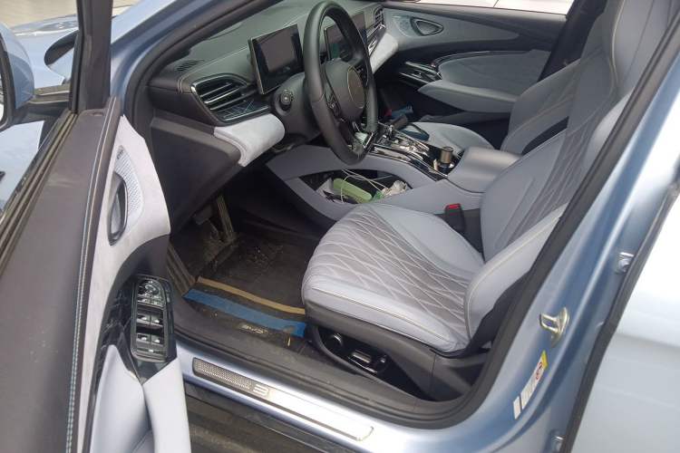 Used BYD Seal 2022 700 km Long-Range Rear-Wheel-Drive Version Driver Seat