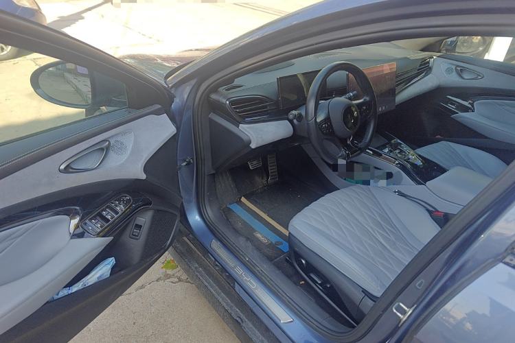 Used BYD Seal 2022 700 km Long-Range Rear-Wheel-Drive Version Driver Seat