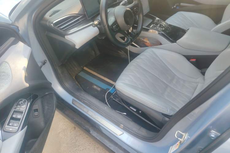 Used BYD Seal 2022 550 km Standard Range Rear-Wheel Drive Elite Version Driver Seat