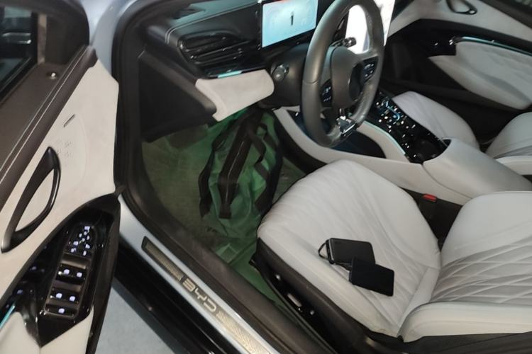 Used BYD Seal 2022 700 km Long-Range Rear-Wheel-Drive Version Driver Seat