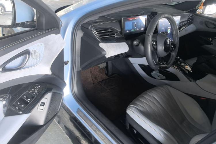Used BYD Seal 2022 700 km Long-Range Rear-Wheel-Drive Version Driver Seat