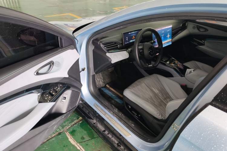 Used BYD Seal 2022 700 km Long-Range Rear-Wheel-Drive Version Driver Seat