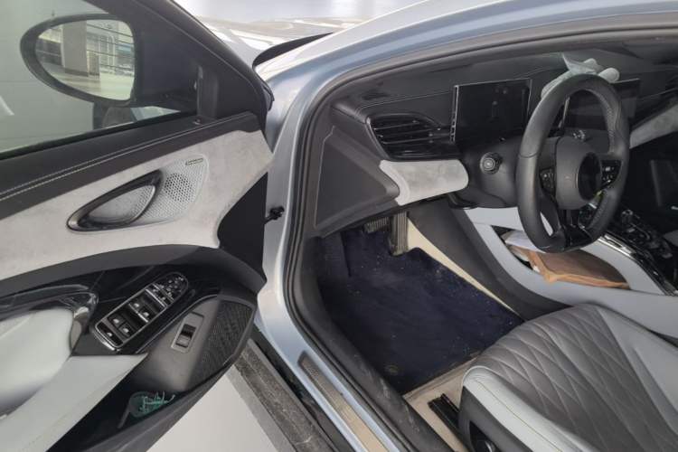 Used BYD Seal 2022 700 km Long-Range Rear-Wheel-Drive Version Driver Seat