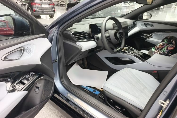Used BYD Seal 2022 700 km Long-Range Rear-Wheel-Drive Version Driver Seat
