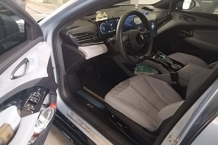 Used BYD Seal 2022 700 km Long-Range Rear-Wheel-Drive Version Driver Seat