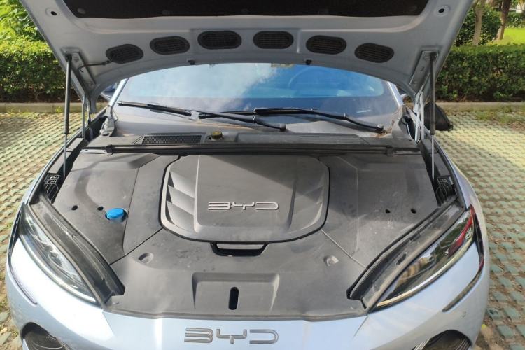 Used BYD Seal 2022 650 km All-Wheel-Drive Performance Version Engine Bay