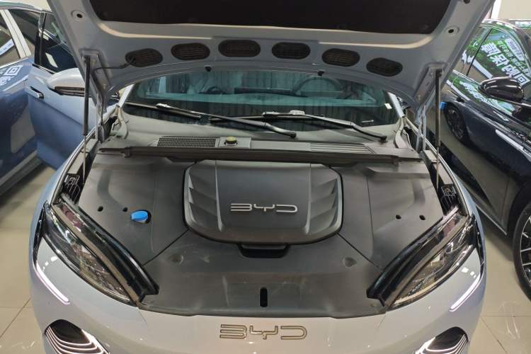 Used BYD Seal 2022 550 km Standard Range Rear-Wheel Drive Elite Version Engine Bay