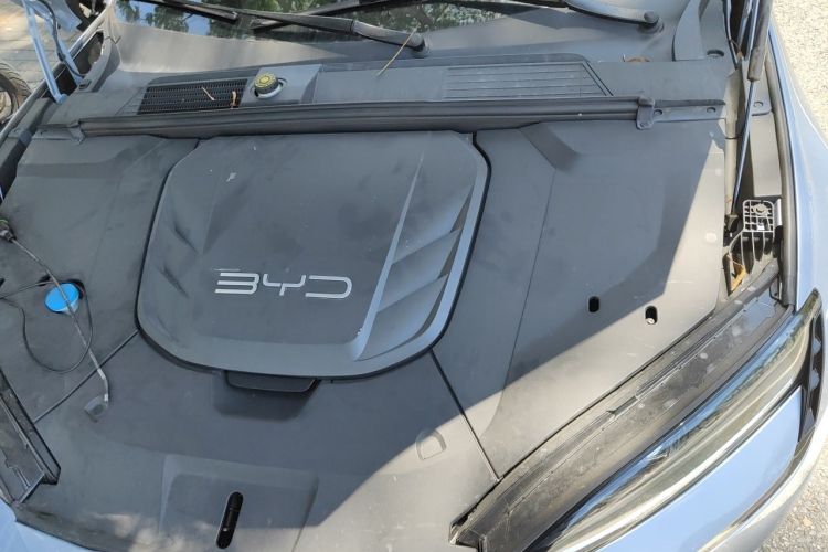 Used BYD Seal 2022 700 km Long-Range Rear-Wheel-Drive Version Engine Bay Left