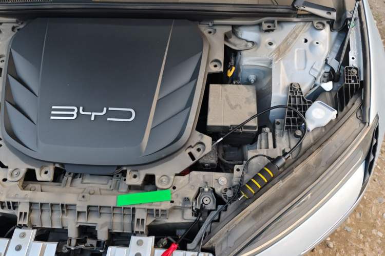 Used BYD Seal 2022 700 km Long-Range Rear-Wheel-Drive Version Engine Bay Left