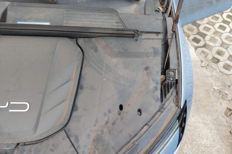 Used BYD Seal 2022 550 km Standard Range Rear-Wheel Drive Elite Version Engine Bay Left