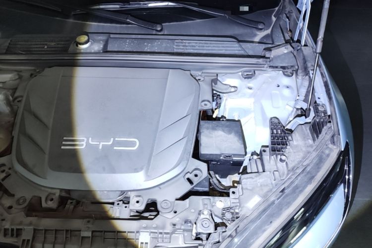 Used BYD Seal 2022 700 km Long-Range Rear-Wheel-Drive Version Engine Bay Left