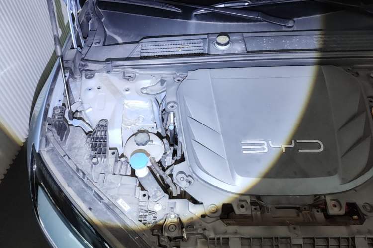 Used BYD Seal 2022 700 km Long-Range Rear-Wheel-Drive Version Engine Bay Right