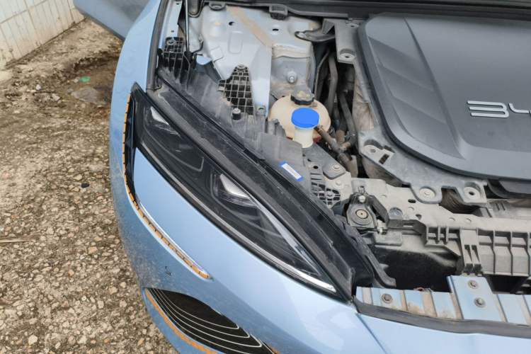 Used BYD Seal 2022 700 km Long-Range Rear-Wheel-Drive Version Engine Bay Right