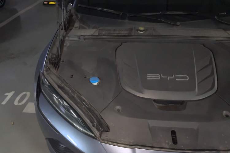 Used BYD Seal 2022 700 km Long-Range Rear-Wheel-Drive Version Engine Bay Right