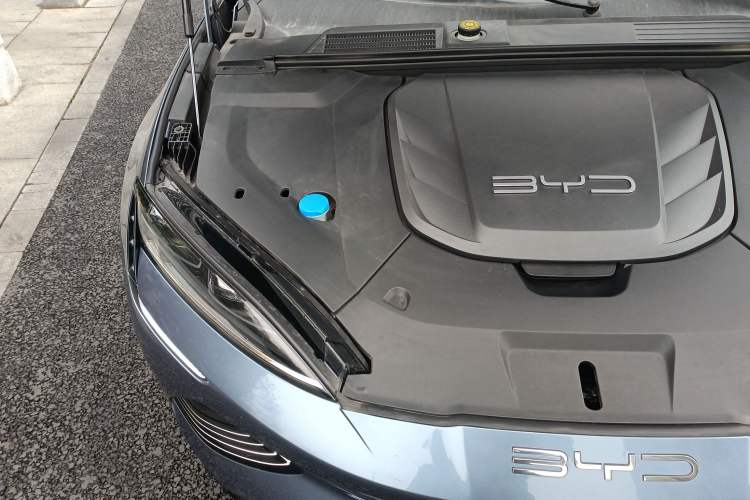 Used BYD Seal 2022 700 km Long-Range Rear-Wheel-Drive Version Engine Bay Right