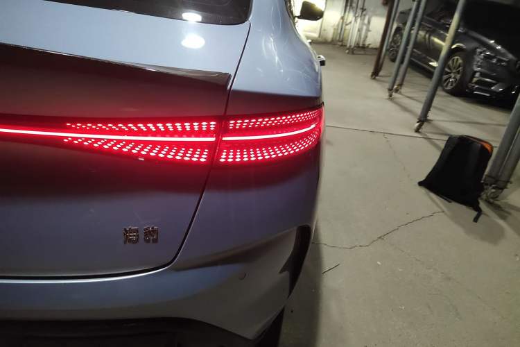 Used BYD Seal 2022 550 km Standard Range Rear-Wheel Drive Elite Version Exterior 3