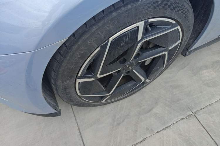 Used BYD Seal 2022 700 km Long-Range Rear-Wheel-Drive Version Exterior 4