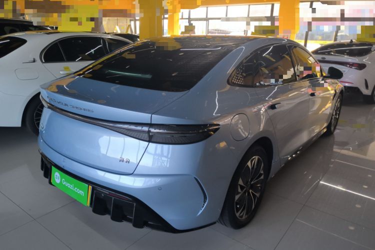 Used BYD Seal 2022 550 km Standard Range Rear-Wheel Drive Prestige Version Exterior 5