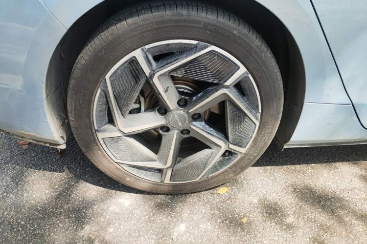 Used BYD Seal 2022 650 km All-Wheel-Drive Performance Version Exterior 5