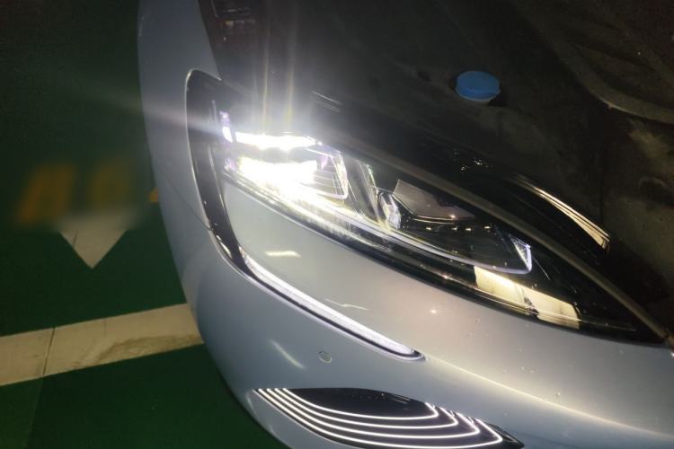 Used BYD Seal 2022 550 km Standard Range Rear-Wheel Drive Prestige Version Exterior 6