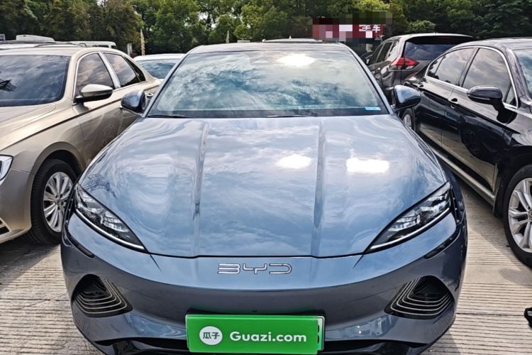 Used BYD Seal 2022 700 km Long-Range Rear-Wheel-Drive Version Front