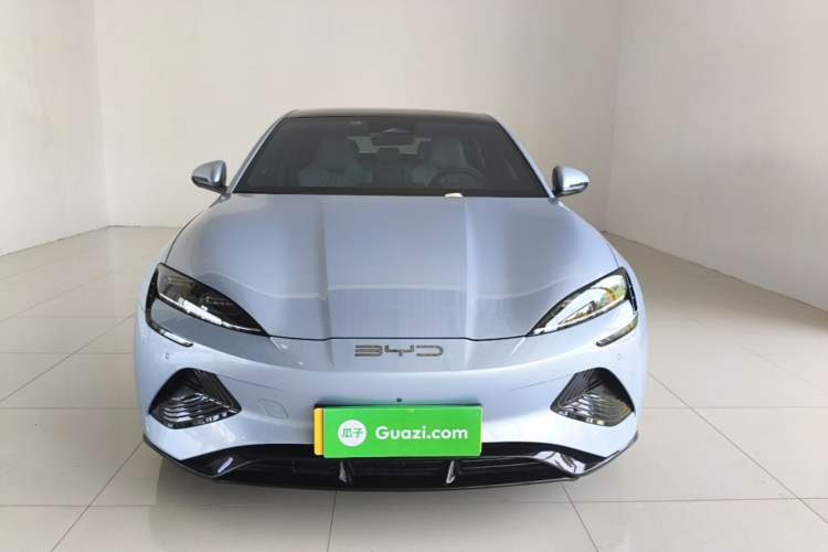 Used BYD Seal 2022 550 km Standard Range Rear-Wheel Drive Prestige Version Front